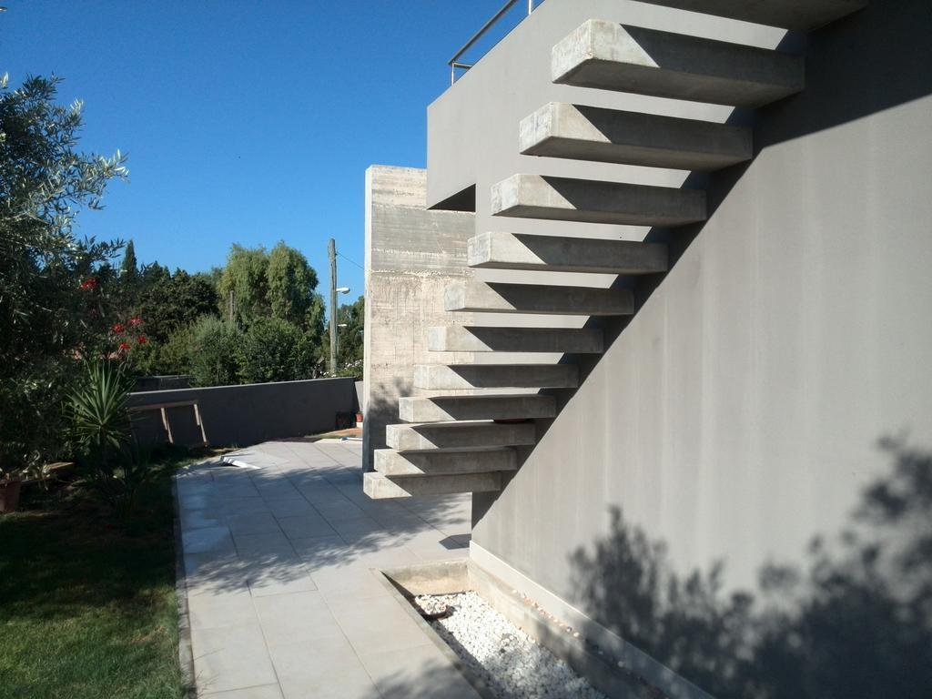 Bed and Breakfast Art House Quartu - Margine Rosso Куарту-Сант'Елена Екстер'єр фото
